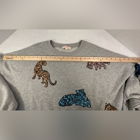 PEACH LOVE CALIFORNIA, MULTI COLOR SEQUINS TIGER DETAIL SWEATSHIRT- O/S Sz.SMALL - Picture 7 of 13